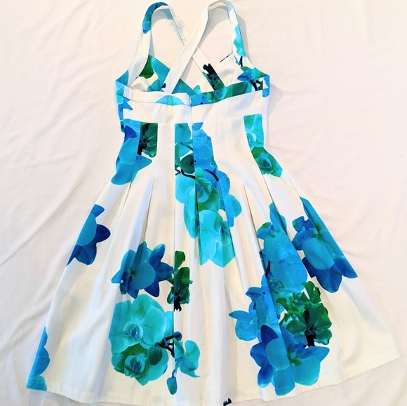 Calvin Klein summer dress - Picture 3 of 4